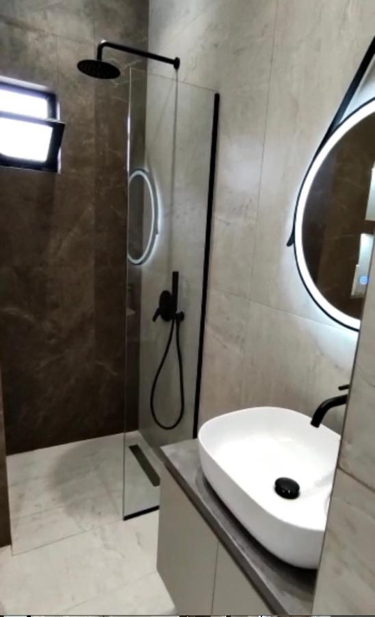 Villa Xhefri 2 Saranda Extérieur photo